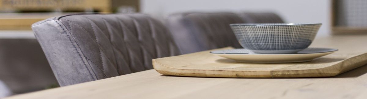 Ontdek de voordelen van een industriële eikenhouten tafel